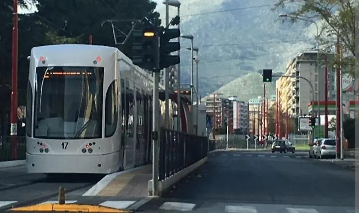 Oda ve Kahvaltı Perla Nera Suite Palermo İtalya